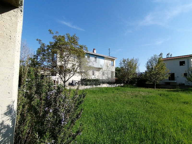 property-img